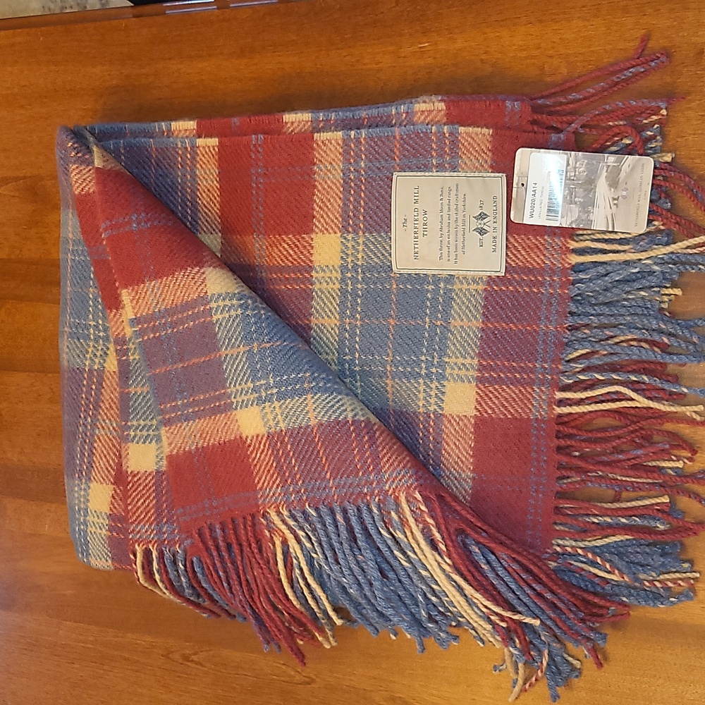 New The Netherfield Mill Throw  Abraham Moon & Sons 100% Wool NWT